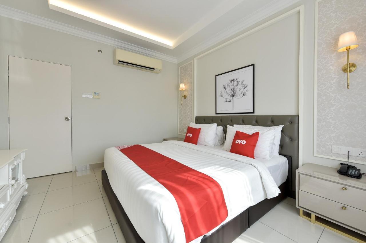 °HOTEL TOWNHOUSE OAK SAVANNA HILL RESORT ULU TIRAM 3* (Malaysia) - from ...